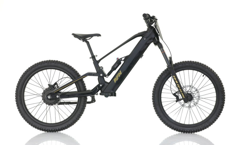 Přední a zadní kotoučová hydraulická brzda